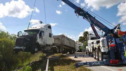 Semi Recovery Jupiter FL